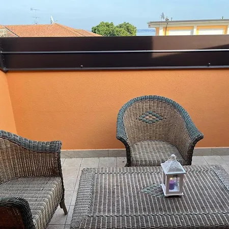 Perla Floor Apartment Sirmione
